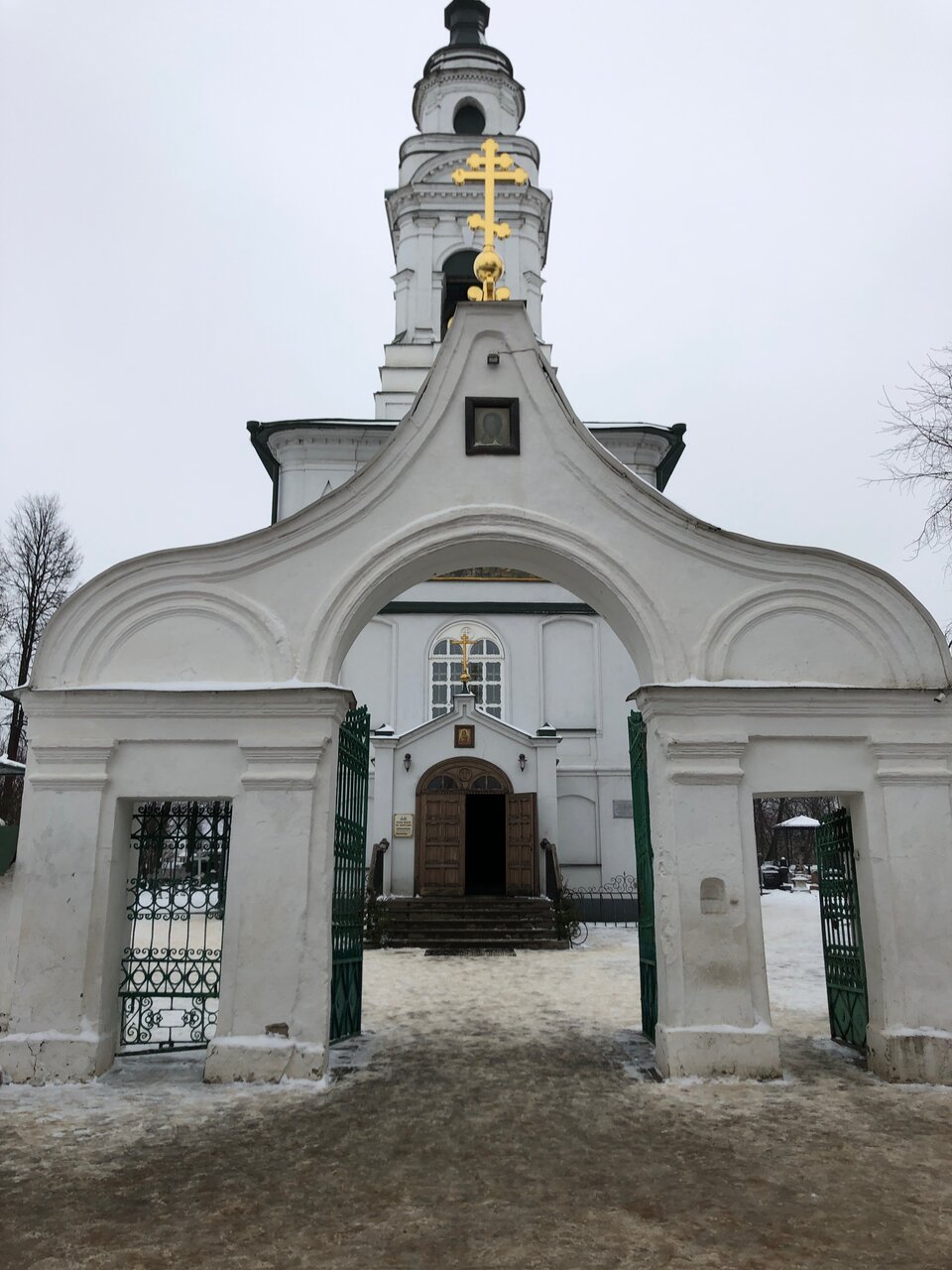 MAMADO - Церковь Спаса Нерукотворного Образа на Запрудне (Православный храм)